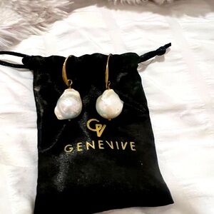 Freshwater pearl hoops